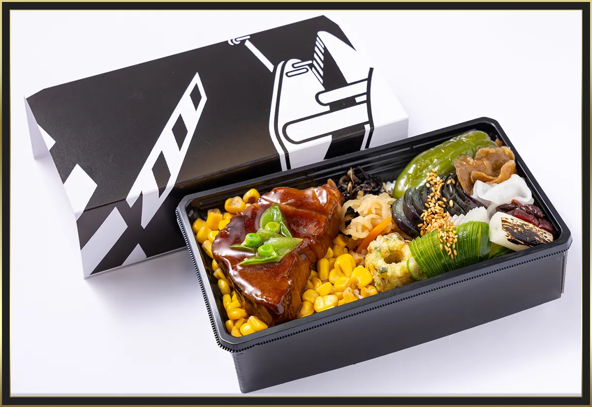 細川出飯社 画廊弁当（トンテキバターコーン弁当）